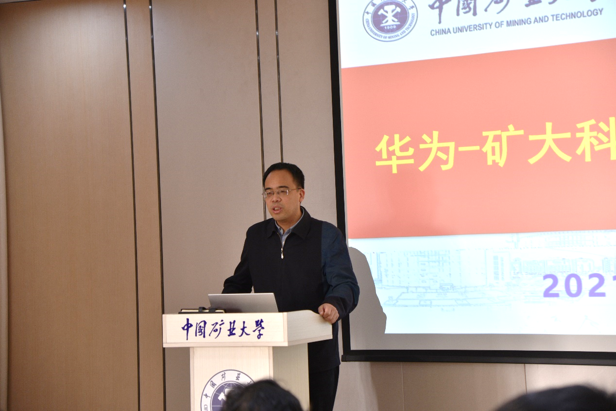 周福宝副校长致辞